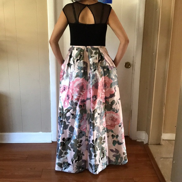 Sangria flower pattern long dress - Picture 4 of 8
